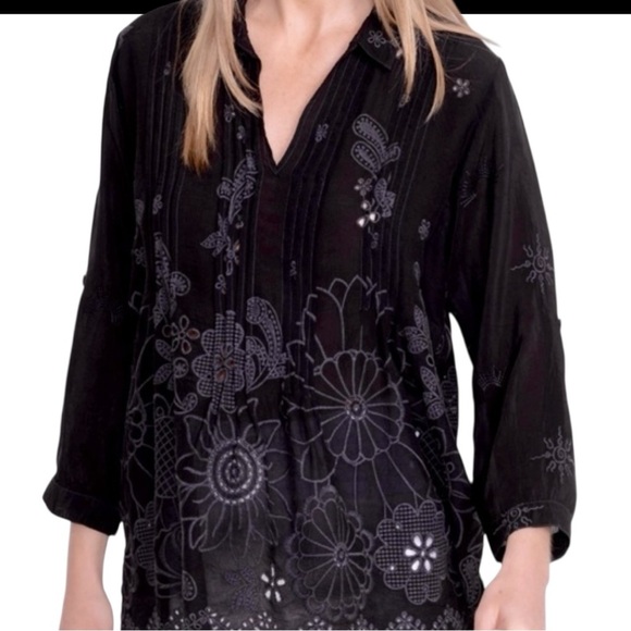 Johnny Was Lemmi Blouse Embroidered Black Women's Top XS NEW - Picture 1 of 14